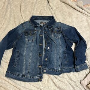 TORRID Stretch Blue Denim Medium Wash Button Front Trucker Jacket Women's 4x